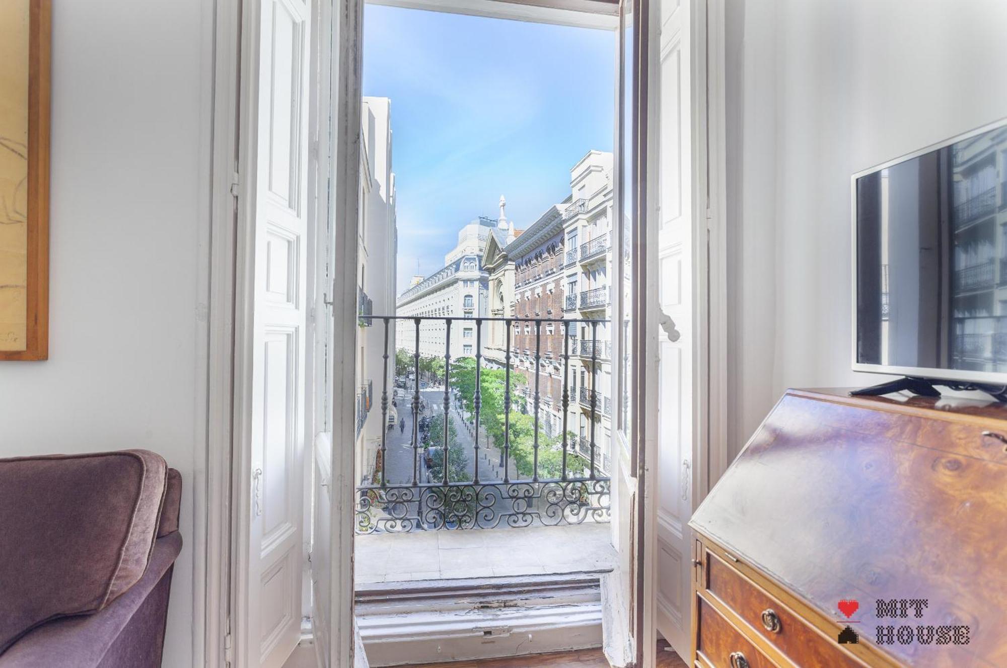 Apartamento Paseo Del Prado II En Madrid Eksteriør bilde